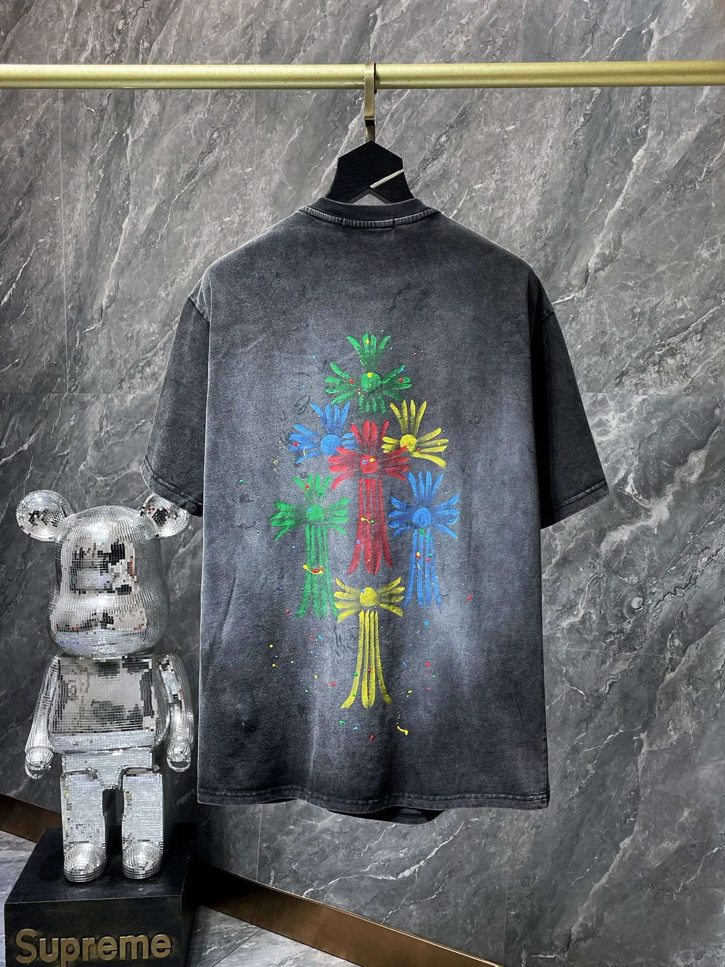 P184 New Chrome Hearts 25ss for summer, hand-painted and washed style! High-weight, environmentally friendly, high-quality top-quality fabric 280g Crow graffiti color cross hand-painted short-sleeved counter synchronization 1:1 replica version Recommended color: black Size: S, M, L, XL